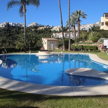 Apartment Pinos Near Arqueros Golf
